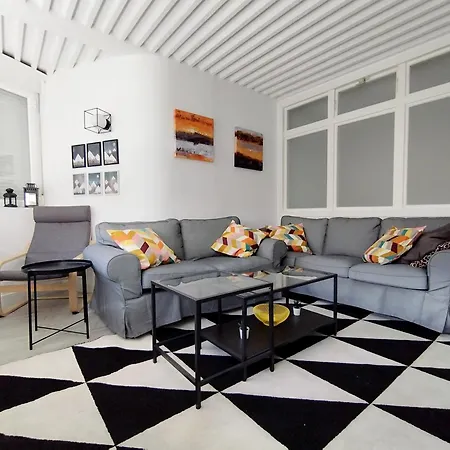 Deluxe Con Parking Y Wifi By Surynieve Daire