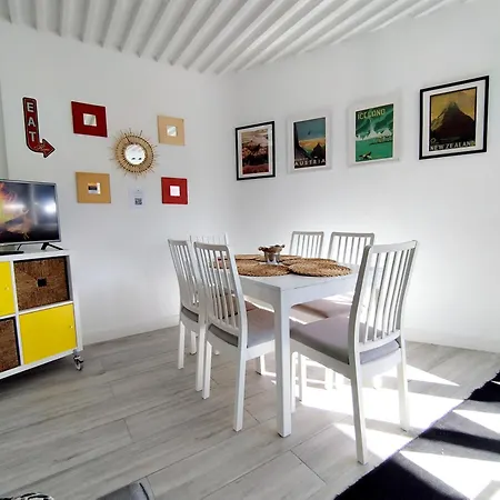 Διαμέρισμα Deluxe Con Parking Y Wifi By Surynieve *